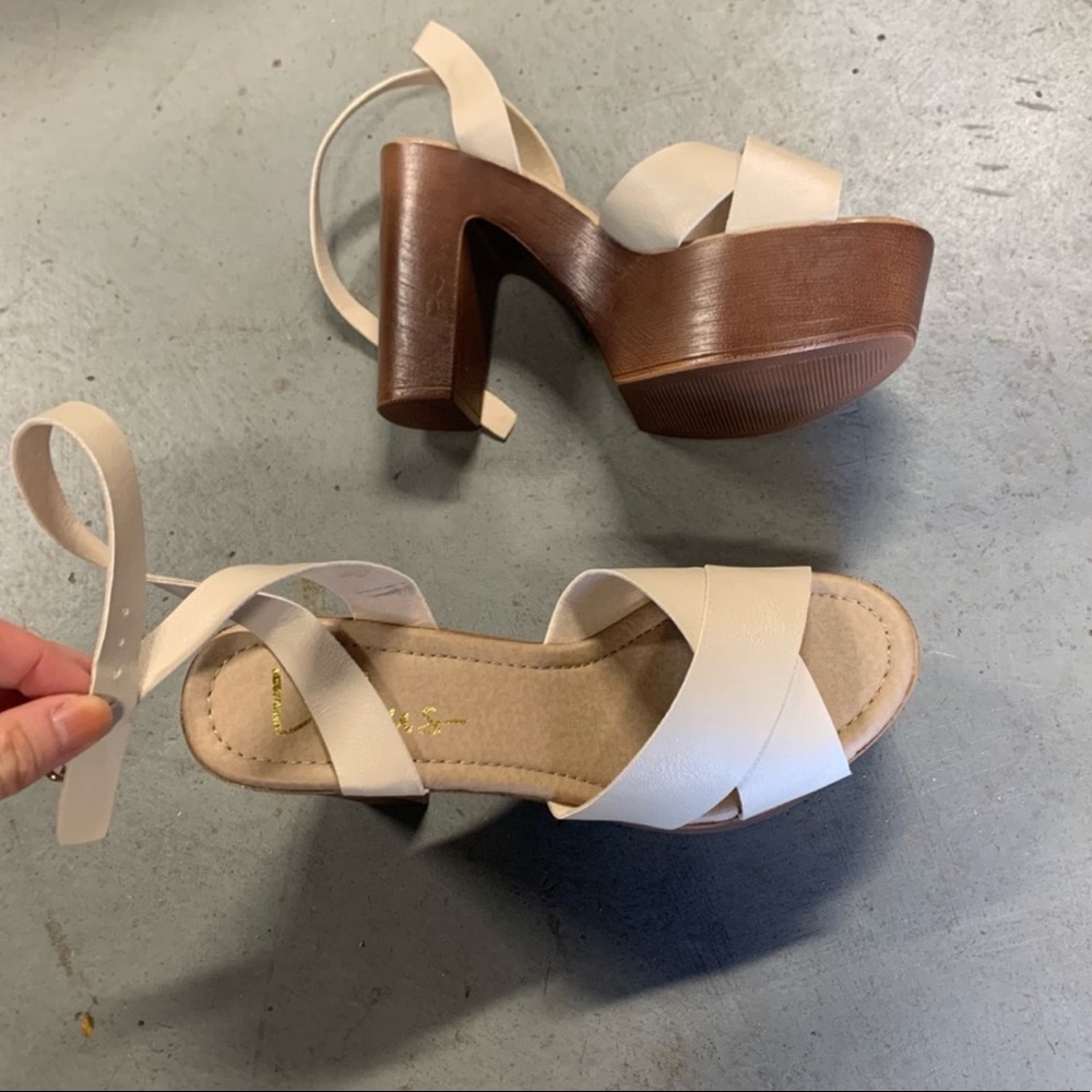 Lulus Galilea White Criss Cross Platform Heels Shoes Size 6 NWT Y2K Retro